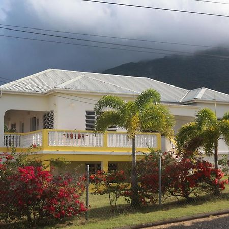 Villa Benito Nevis Exteriör bild